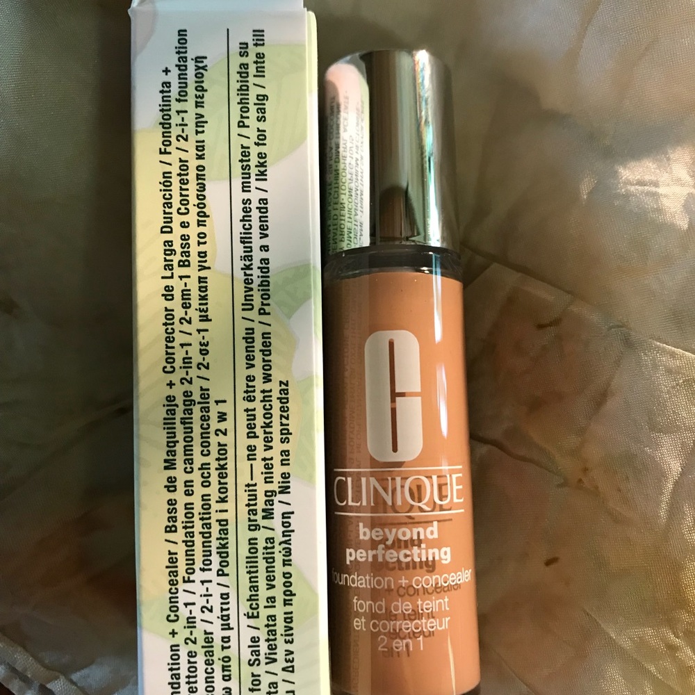 Clinique beyond perfecting Foundation+ concealer